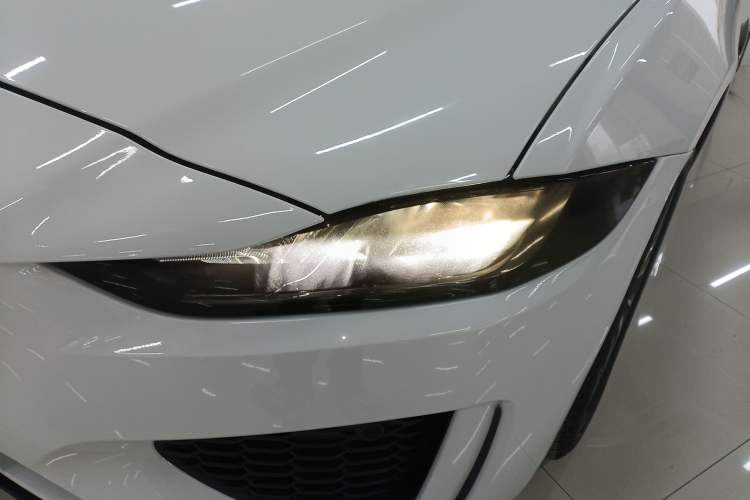 Used Jaguar XEL 2020 2.0T 200PS R-DYNAMIC Youth Sports Edition
