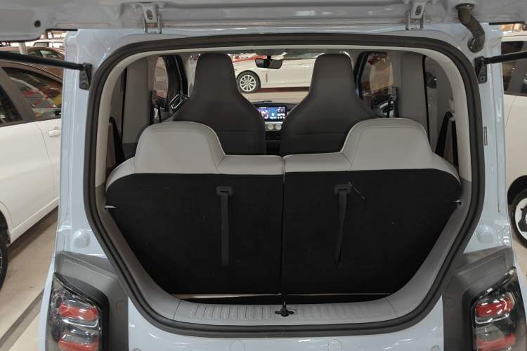 Used Wuling Air ev 2023 - Four Seats - Advanced Edition
