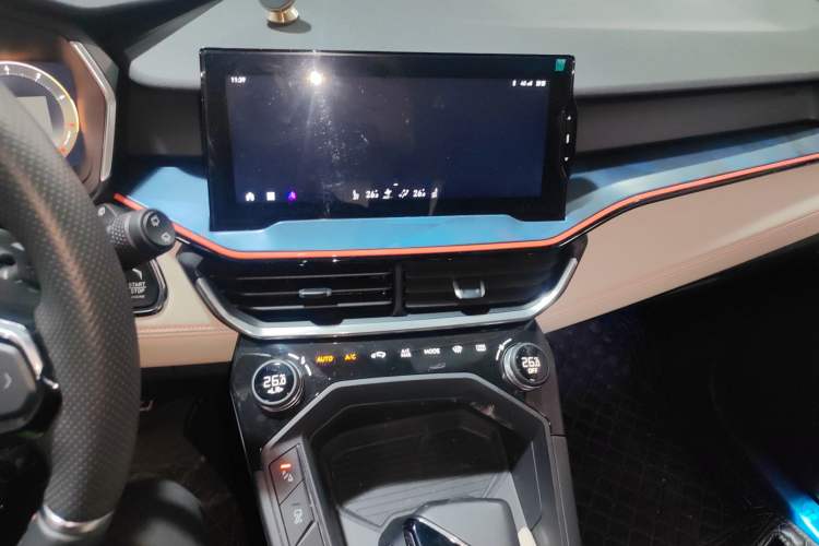 Used Lynk & Co 06 2020 1.5T YAO Halo
