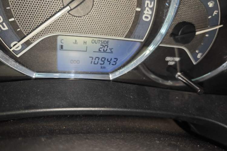 Used Toyota Corolla 2014 1.6L Manual GL