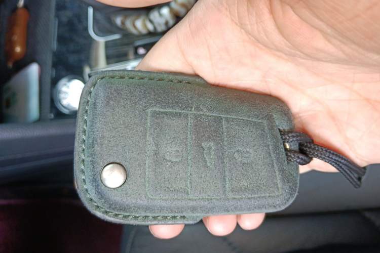 Used Volkswagen Tiguan L 2019 330TSI Automatic Two-Wheel Drive Panoramic Comfort Edition China VI Standard Vehicle Key