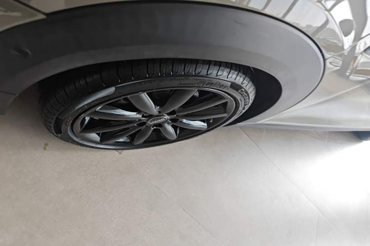 Used MINI MINI 2019 1.5T COOPER Artist
