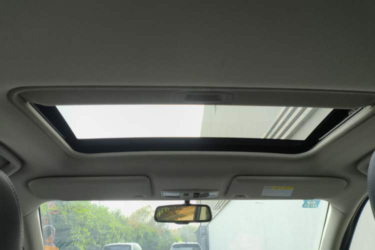 Used Mitsubishi Outlander 2019 2.0L Two-Wheel Drive Comfort Edition 5 Seats China VI Standard