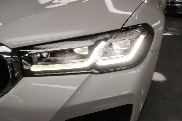 Used BMW 5 Series 2023 530Li Luxury Edition M Sport Package
