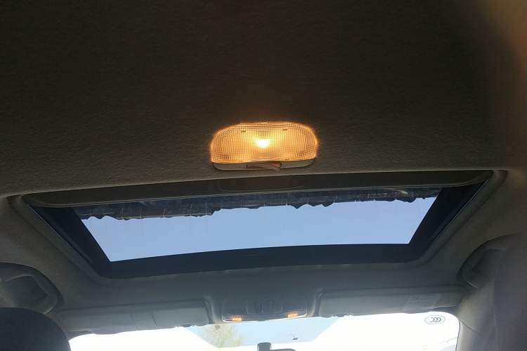 Used Subaru XV 2014 2.0i Comfort Edition Headliner