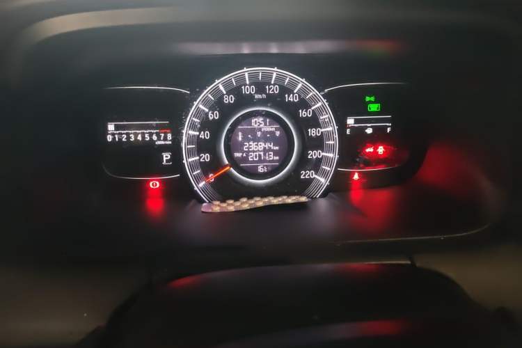 Used Honda Odyssey 2015 Updated Version 2.4L Smart Edition