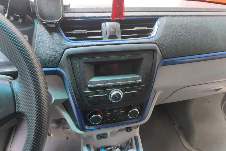 Used Farizon E5 2022 E5L Pure Electric Van with Guoxuan 39.9 kWh Audio And AC Panel