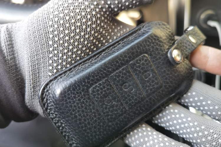 Used BYD Song New Energy 2017 Song DM 1.5TID All-Wheel Drive Prestige Model Vehicle Key