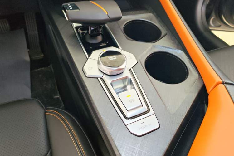 Used CHANGAN UNI-V iDD 2023 ZhiDian iDD 1.5T 113km Smart & Fun Version Gear Lever