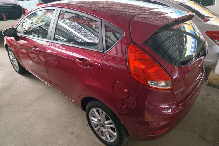 Used Ford Fiesta 2013 Hatchback 1.5L Automatic Fashion Edition