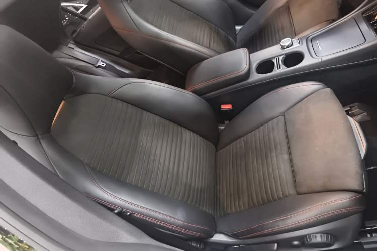 Used Mercedes-Benz CLA 2015 CLA 220 4MATIC Right Front Seat