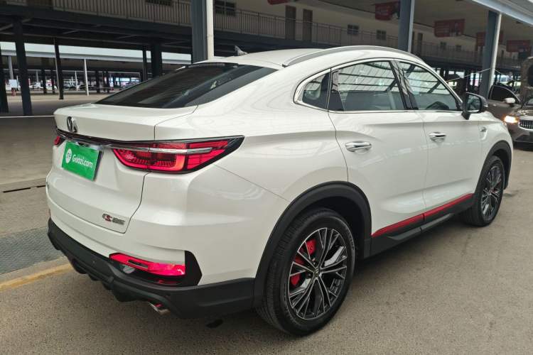 Used Changan CS85 COUPE 2023 1.5T DCT Prestige Edition
