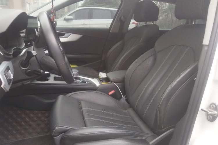 Used Audi A4L 2020 40 TFSI Luxury Dynamic Model