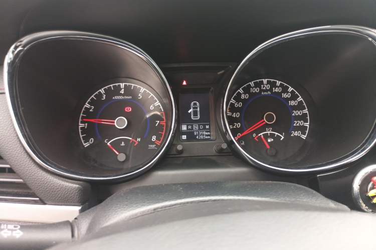 Used Venucia T70 2020 2.0L CVT Luxury Edition China VI Standard Instrument Cluster