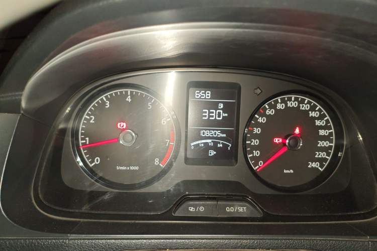 Used Volkswagen Lavida 2013 Revised Classic 1.6L Manual Fashion Edition
