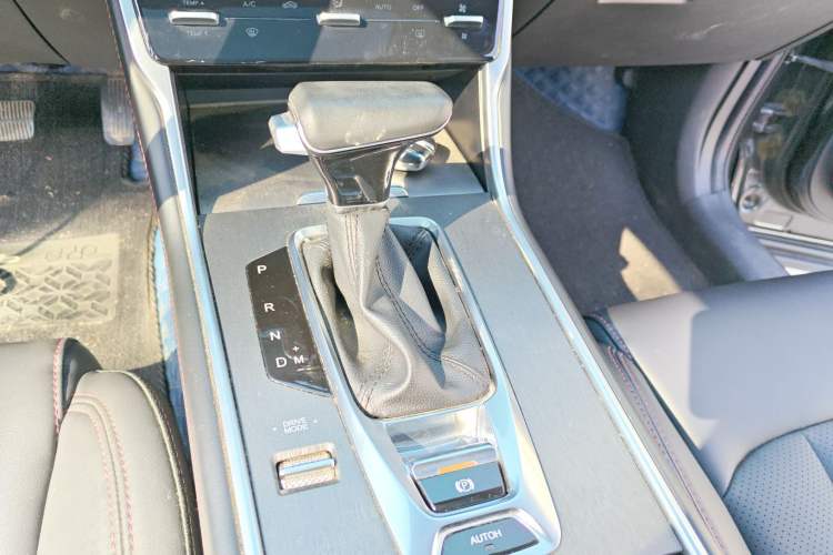 Used CHANGAN CS75 2022 Blue Whale Edition 1.5T DCT Prestige Model
