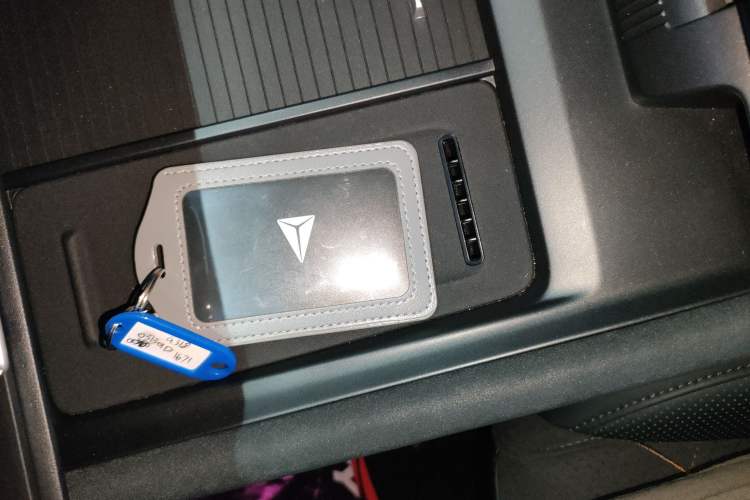 Used Deepal G318 2025 Worry-Free Adventure Edition Four-Wheel Drive Secret Realm Version Vehicle Key