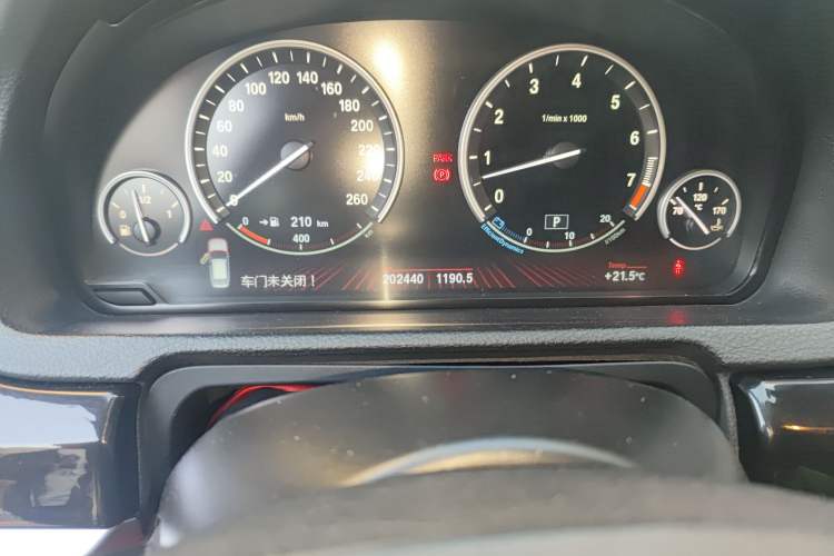 Used BMW 5 Series GT 2013 535i Leading Model