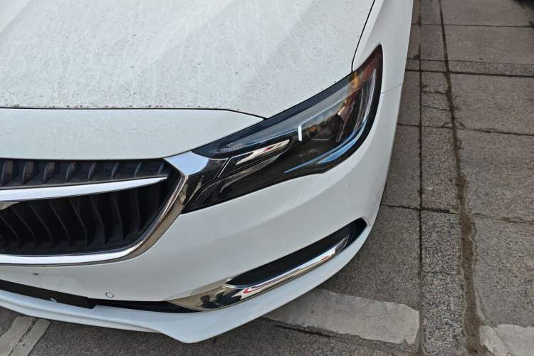 Used Buick GL6 2021 323T Mild Hybrid Connect Prestige Model
