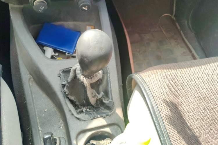 Used Wuling Rongguang V 2016 1.5L Standard Version
