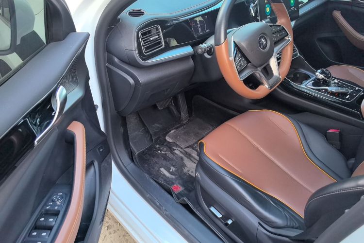 Used BYD Qin PLUS 2021 DM-i 120KM Flagship Model
