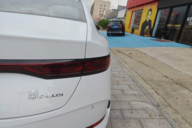 Used BYD Qin PLUS 2026 DM-i 128KM Progressive Model Right Rear Taillight