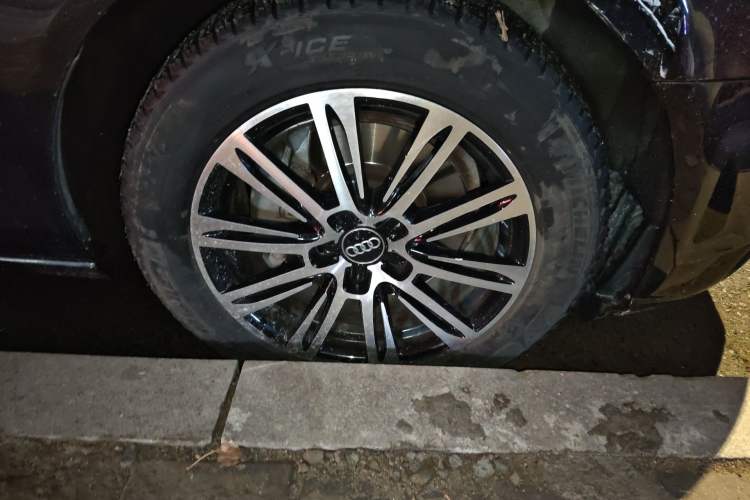 Used Audi A6L 2014 30 FSI Comfort Model
