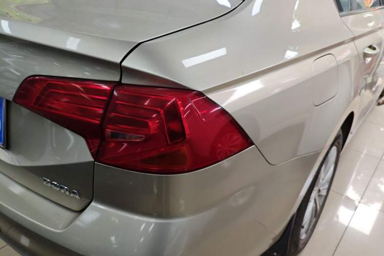 Used Volkswagen Bora 2018 1.5L Automatic Comfort Model Right Rear Taillight