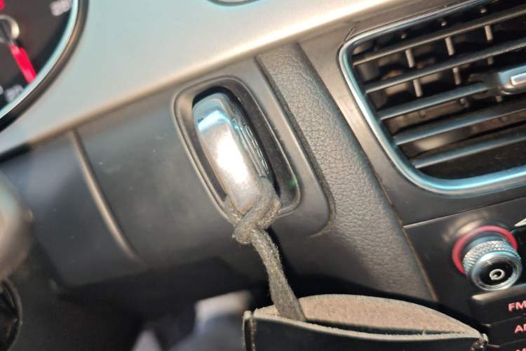 Used Audi A4L 2013 35 TFSI Automatic Standard Model Vehicle Key