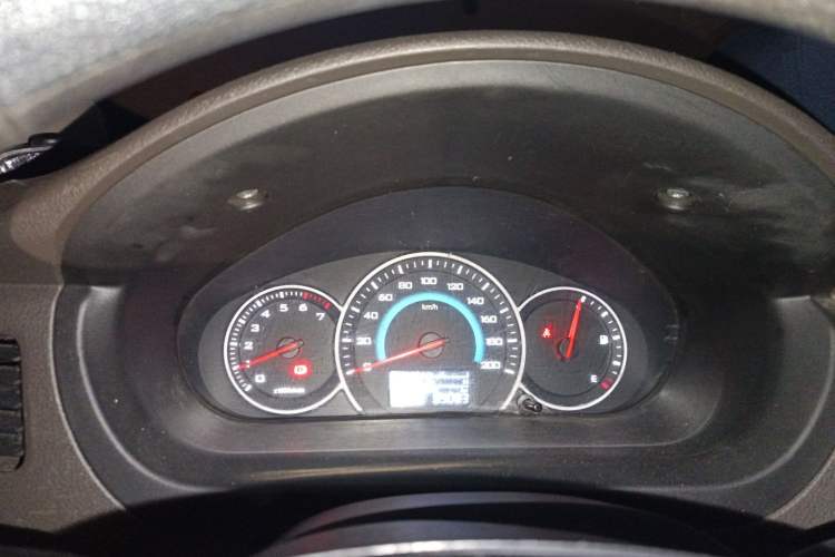 Used Wuling Rongguang V 2018 1.5L Standard Version Instrument Cluster