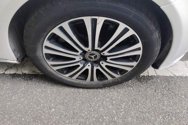 Used Mercedes-Benz C-Class 2018 C 200 L
