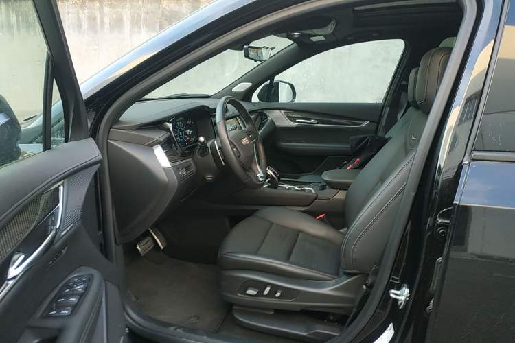 Used Cadillac XT6 2025 2.0T Six-Seater All-Wheel-Drive Prestige Executive Black Label Version