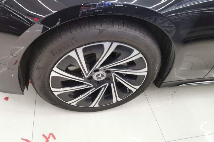 Used Mercedes-Benz E-Class 2025 E 300 L Luxury Model