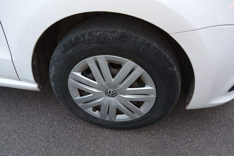 Used Volkswagen Polo 2018 1.5L Automatic Advanced Driving Model Right Front Wheel Hub