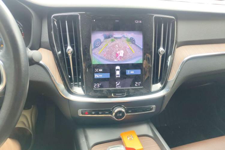 Used Volvo S60 2022 B4 Zhiyuan Luxury Edition
