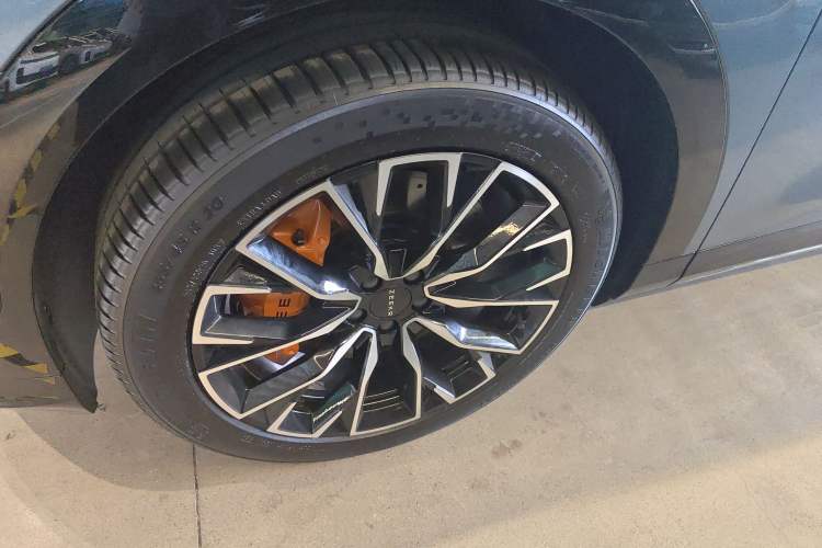 Used Zeekr 7X 2025 75 kWh Rear-Wheel Drive Intelligent Driving Version
