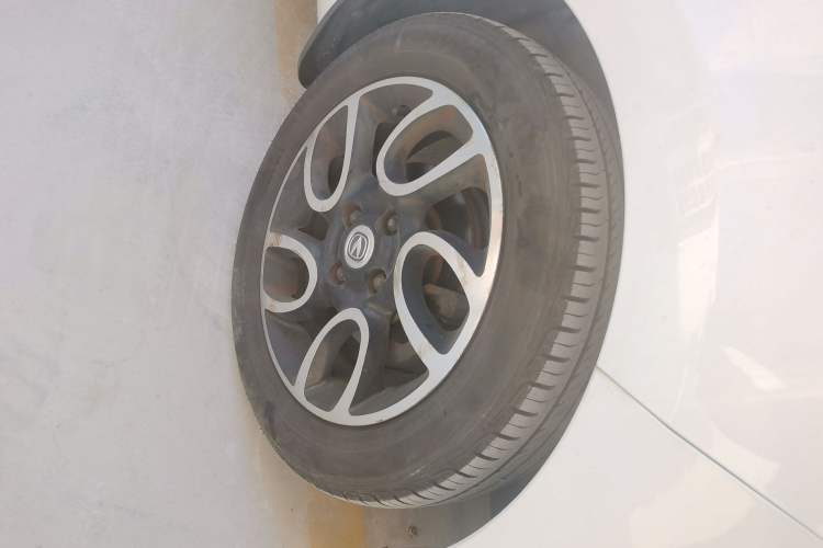 Used Changan Benni 2015 1.4L IMT Luxury Version China IV Standard
