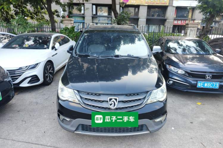 Used Baojun 730 2014 1.5L manual Comfort version 7 seats