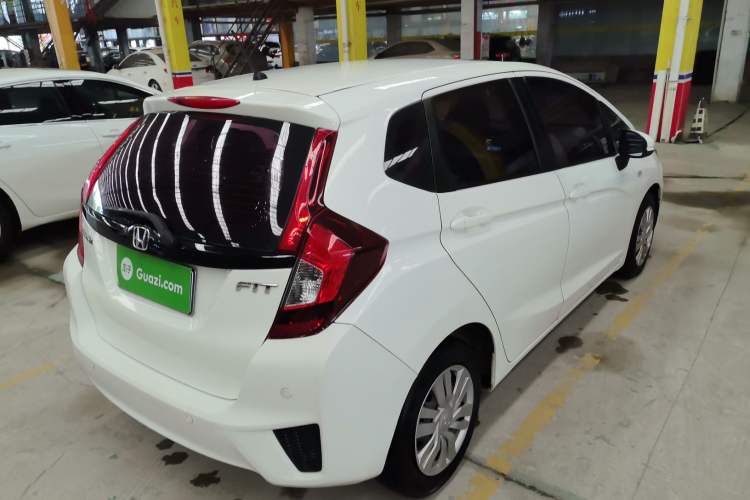 Used Honda Fit 2016 1.5L LXS CVT Comfort Sunroof Version
