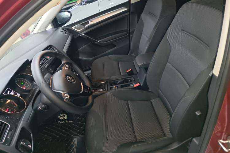 Used Volkswagen Golf 2019 1.6L Automatic Comfort Model China V Standard