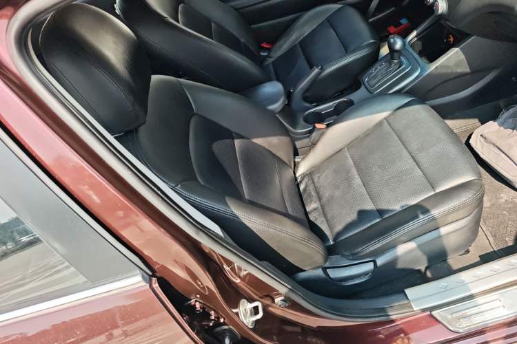 Used Kia K3 2013 1.6L Automatic GLS
