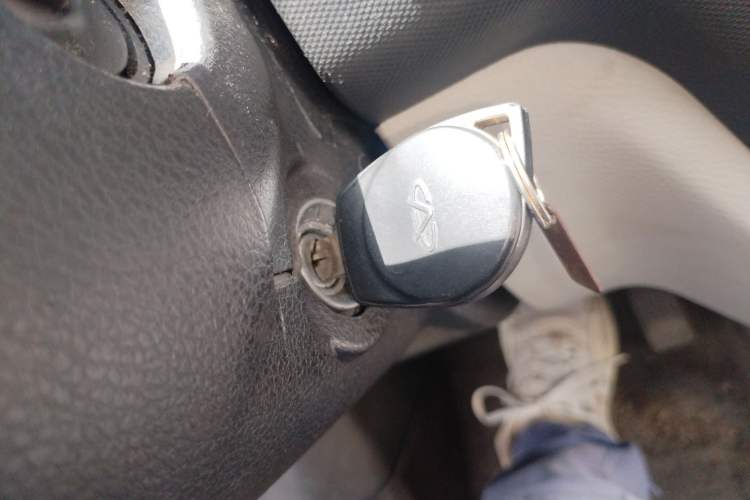 Used Karry Youyou EV 2021 Van Model SQR5037