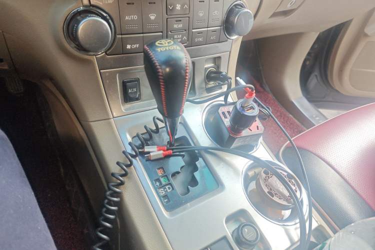 Used Toyota Highlander 2013 2.7L Two-Wheel Drive 7-Seater Zijin Edition