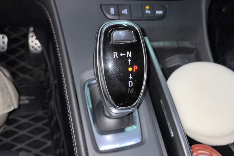 Used Buick LaCrosse 2016 Revised Version 28T Elite Edition Gear Lever