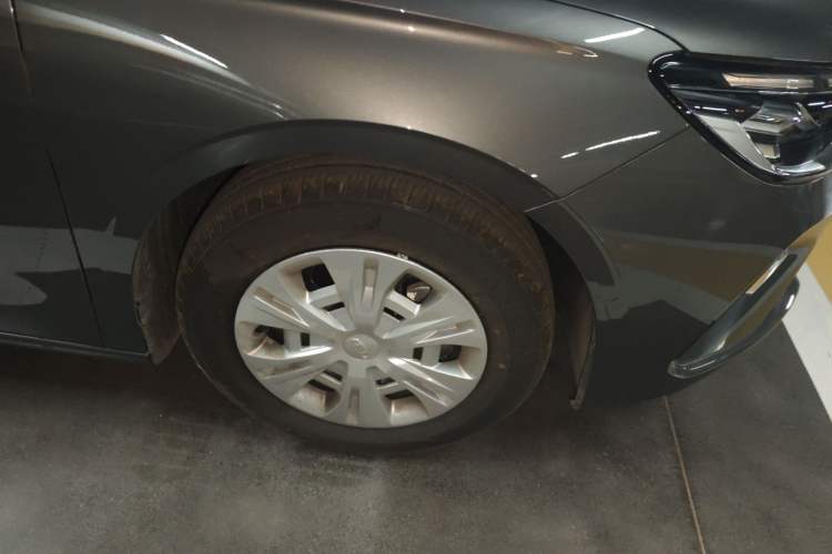 Used Geely Auto Emgrand 2025 4th Generation 1.5L Manual - Starry Edition