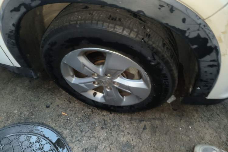 Used Honda XR-V 2015 1.5L LXi CVT Classic Edition Right Front Wheel Hub