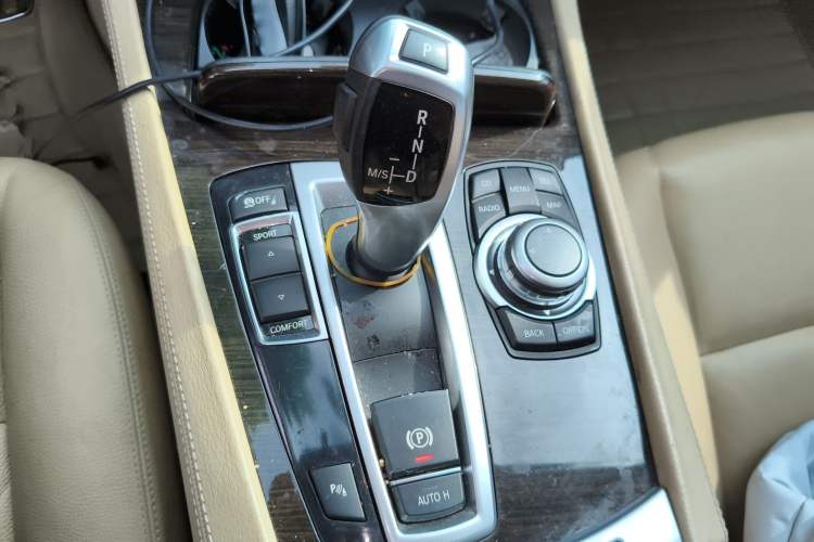 Used BMW 7 Series 2009 740Li Leading Model Gear Lever