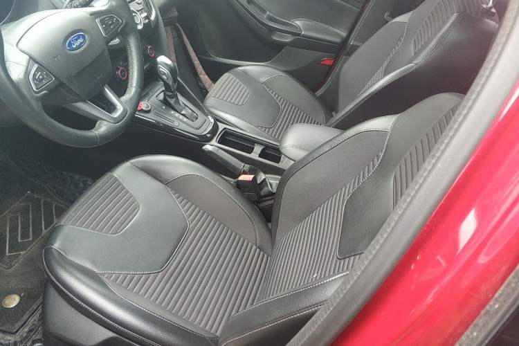 Used Ford Focus 2017 Hatchback 1.6L Automatic Fashion Edition Smart Drive Version Left Front Seat