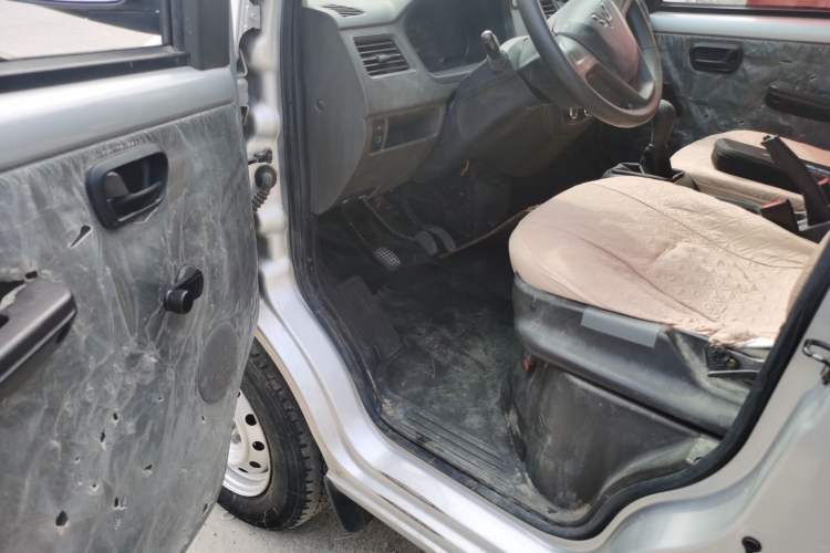 Used Wuling Rongguang S 2021 1.2L Base Model Window-Sealed 2-Seat LSI Car
