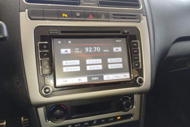 Used Volkswagen Polo 2014 1.6L Cross Polo Automatic